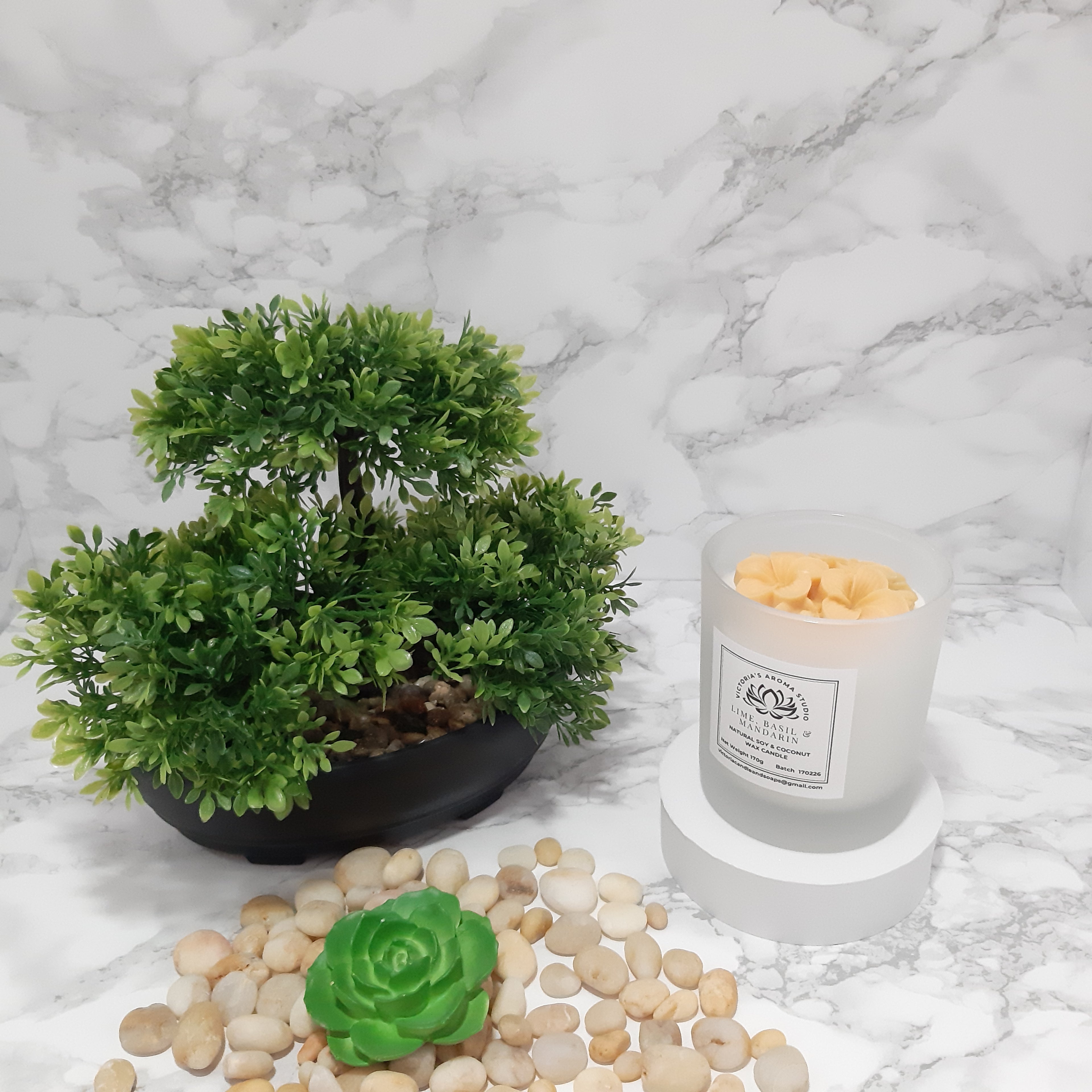 170g Scented Candle with Embed Flower