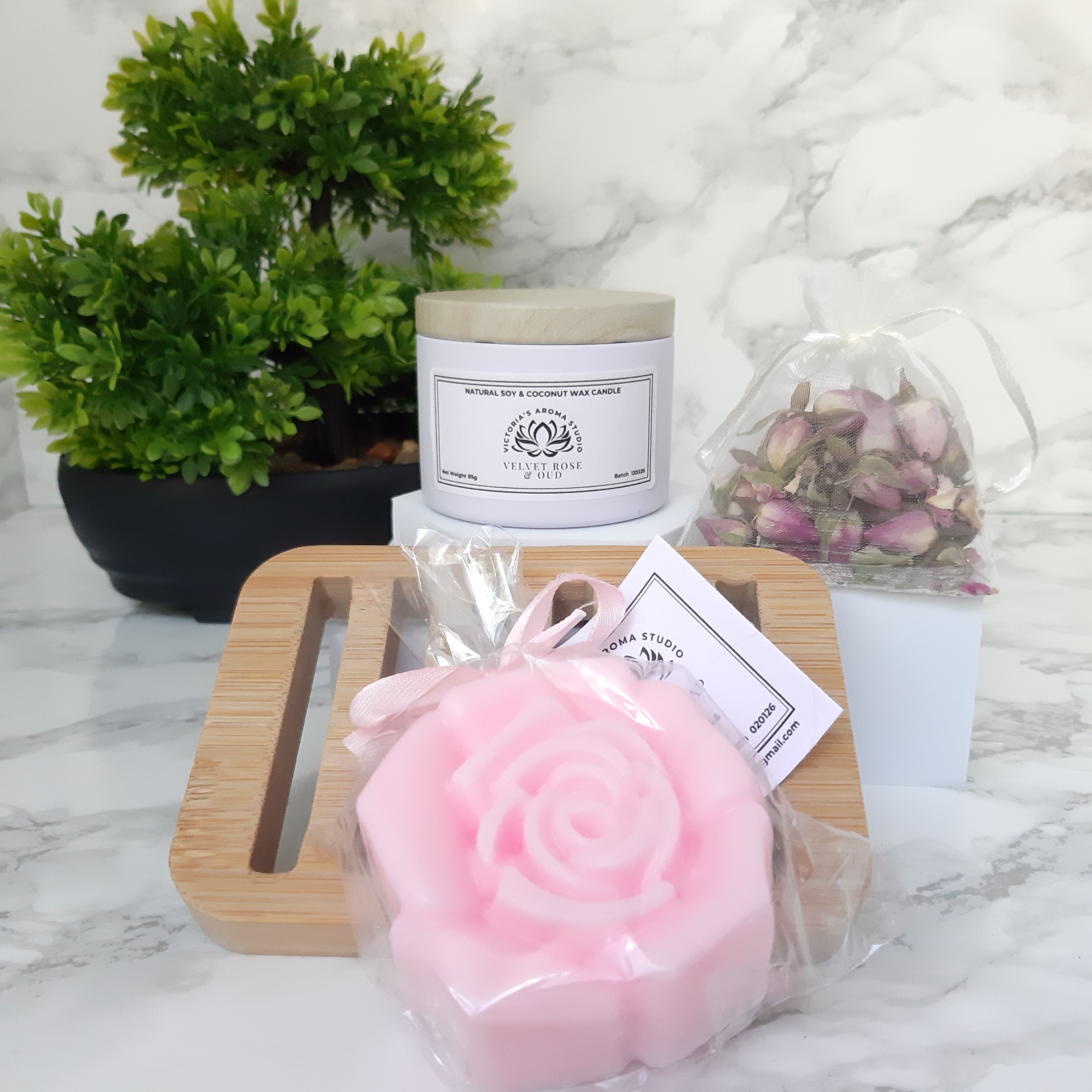 Rose Gift Set