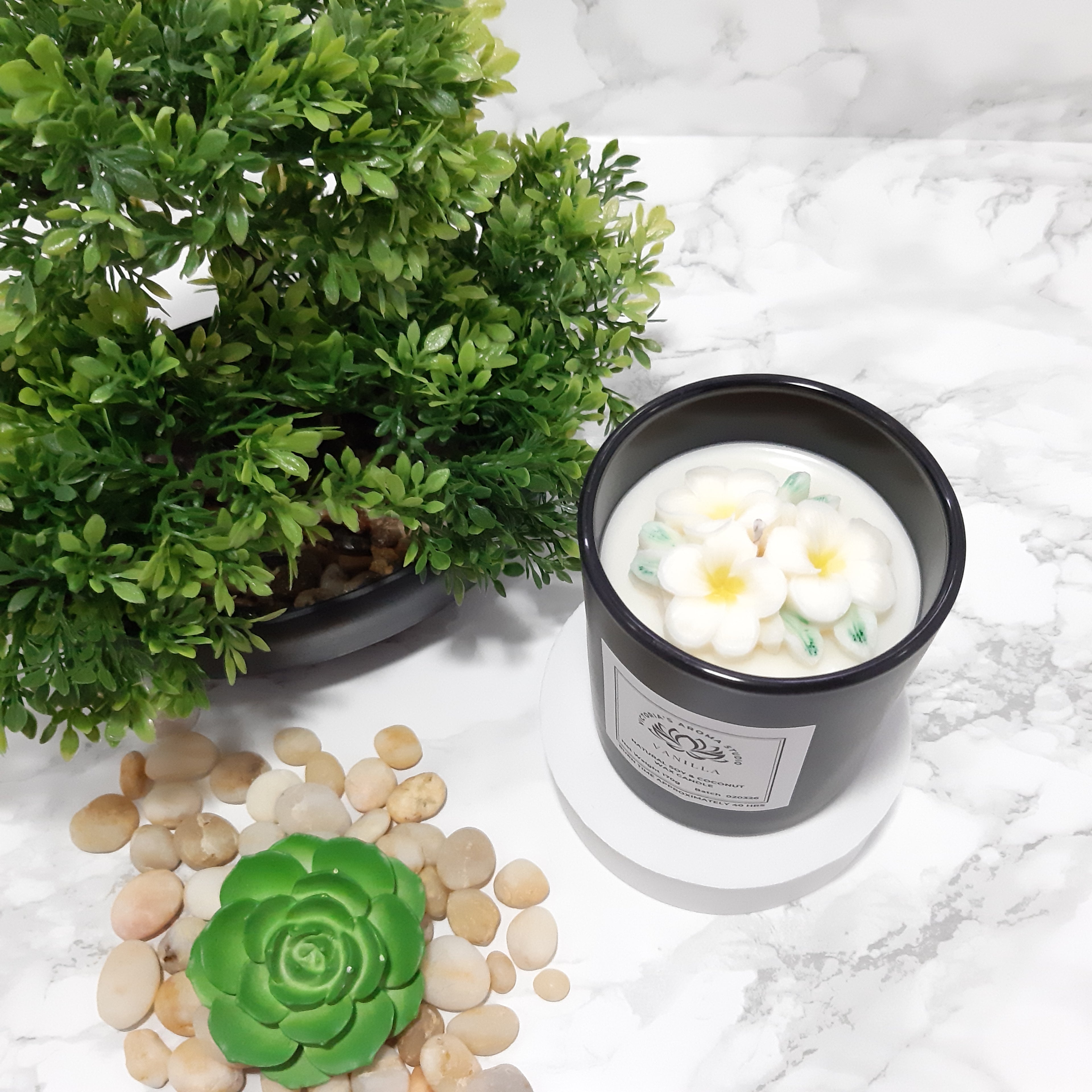 170g Scented Candle with Embed Flower
