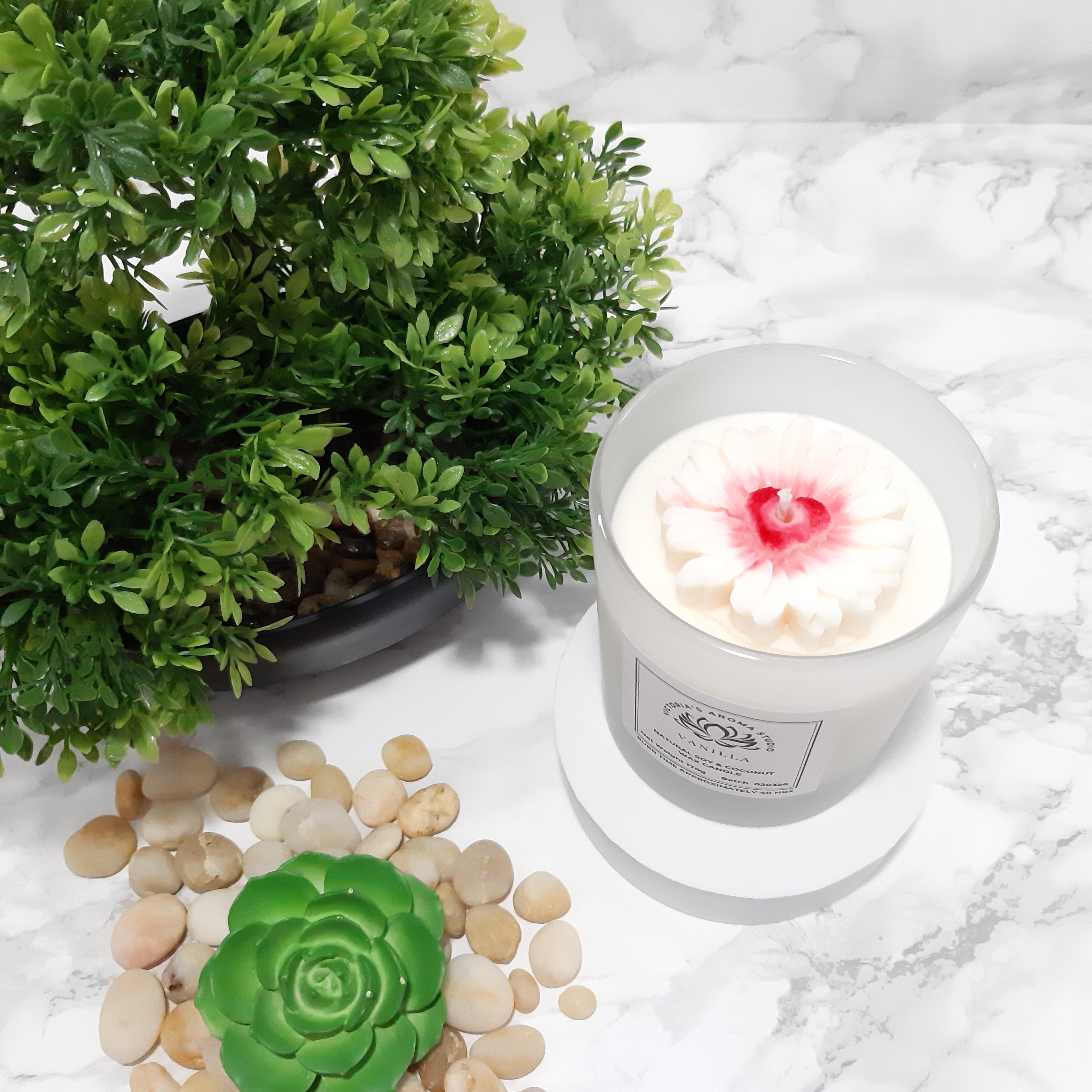 170g Scented Candle with Embed Flower