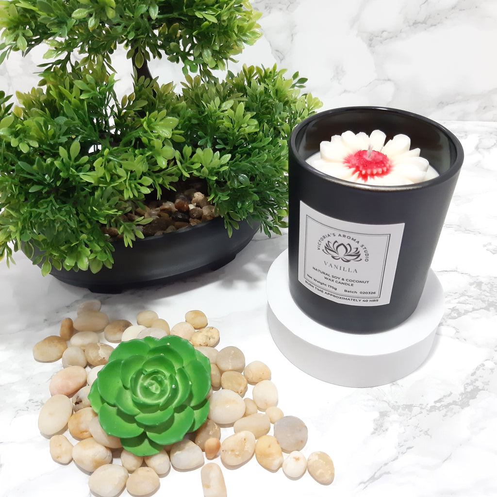 170g Scented Candle with Embed Flower