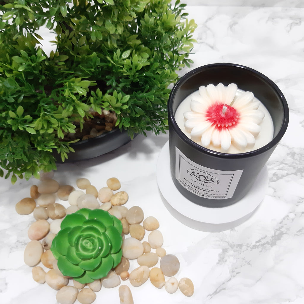 170g Scented Candle with Embed Flower